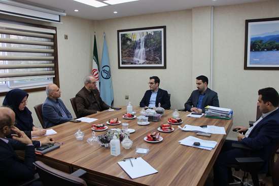 معاون بانک ملی گیلان با معاون توسعه مدیریت ، منابع و برنامه ریزی دانشگاه دیدار کرد