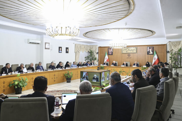 چرا تغییرات و انتصابات در دولت اینقدر کند است/ به اسم وفاق، مدیران خالص ساز و نالایق را حفظ می کنید چرا تغییرات و انتصابات در دولت اینقدر کند است/ به اسم وفاق، مدیران خالص ساز و نالایق را حفظ می کنید