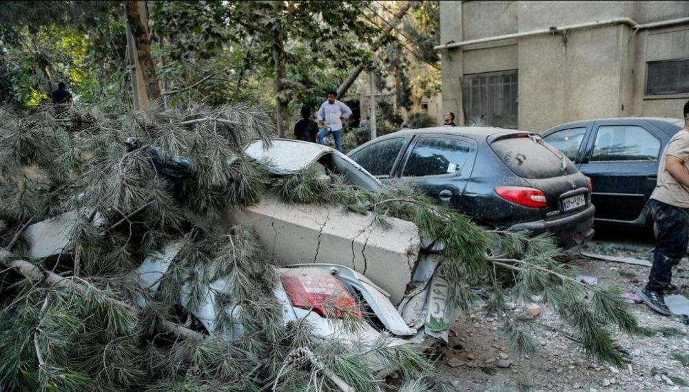 وزارت بهداشت: از تجمع و ایجاد ازدحام در محل های وقوع انفجار خودداری کنید/ در نزدیکی پنجره ها و شیشه ها قرار نگیرید