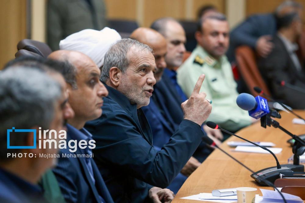 بدون مشورت با رهبری کاری انجام نمی شود / مذاکرات در چارچوب اصول و ارزش های نظام است بدون مشورت با رهبری کاری انجام نمی شود / مذاکرات در چارچوب اصول و ارزش های نظام است