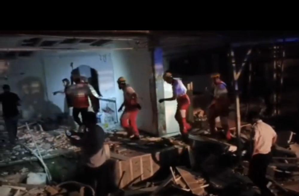 انفجار یک واحد مسکونی در رضوانشهر؛ ۸ نفر مصدوم شدند انفجار یک واحد مسکونی در رضوانشهر؛ ۸ نفر مصدوم شدند