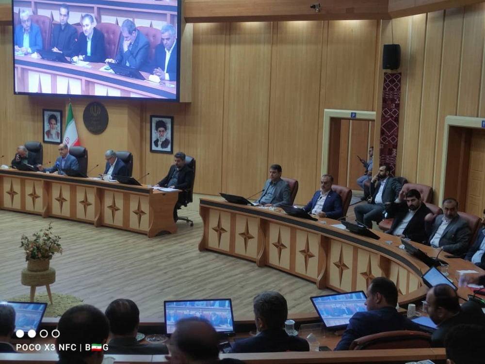 مناطق آزاد فرصتی طلایی برای نوسازی ناوگان حمل و نقل و ماشین الات/ انتقال دبیرخانه کمیسیون ماده ۵ به شهرداری ها